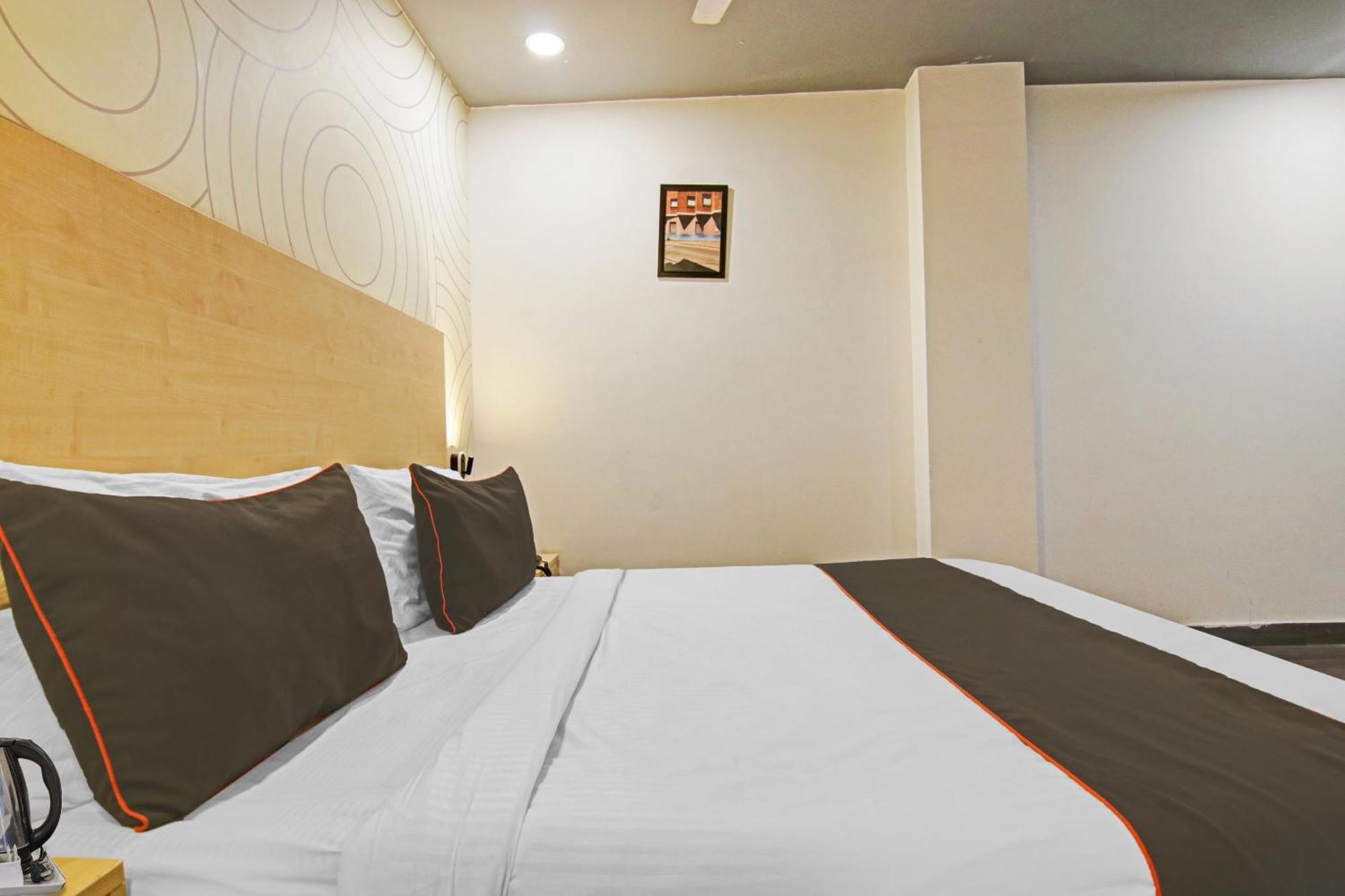 Collection O Slf Mall Sector 30 Otel Faridabad Dış mekan fotoğraf