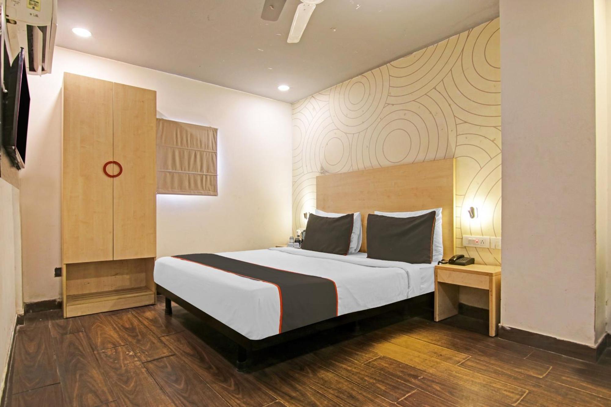 Collection O Slf Mall Sector 30 Otel Faridabad Dış mekan fotoğraf