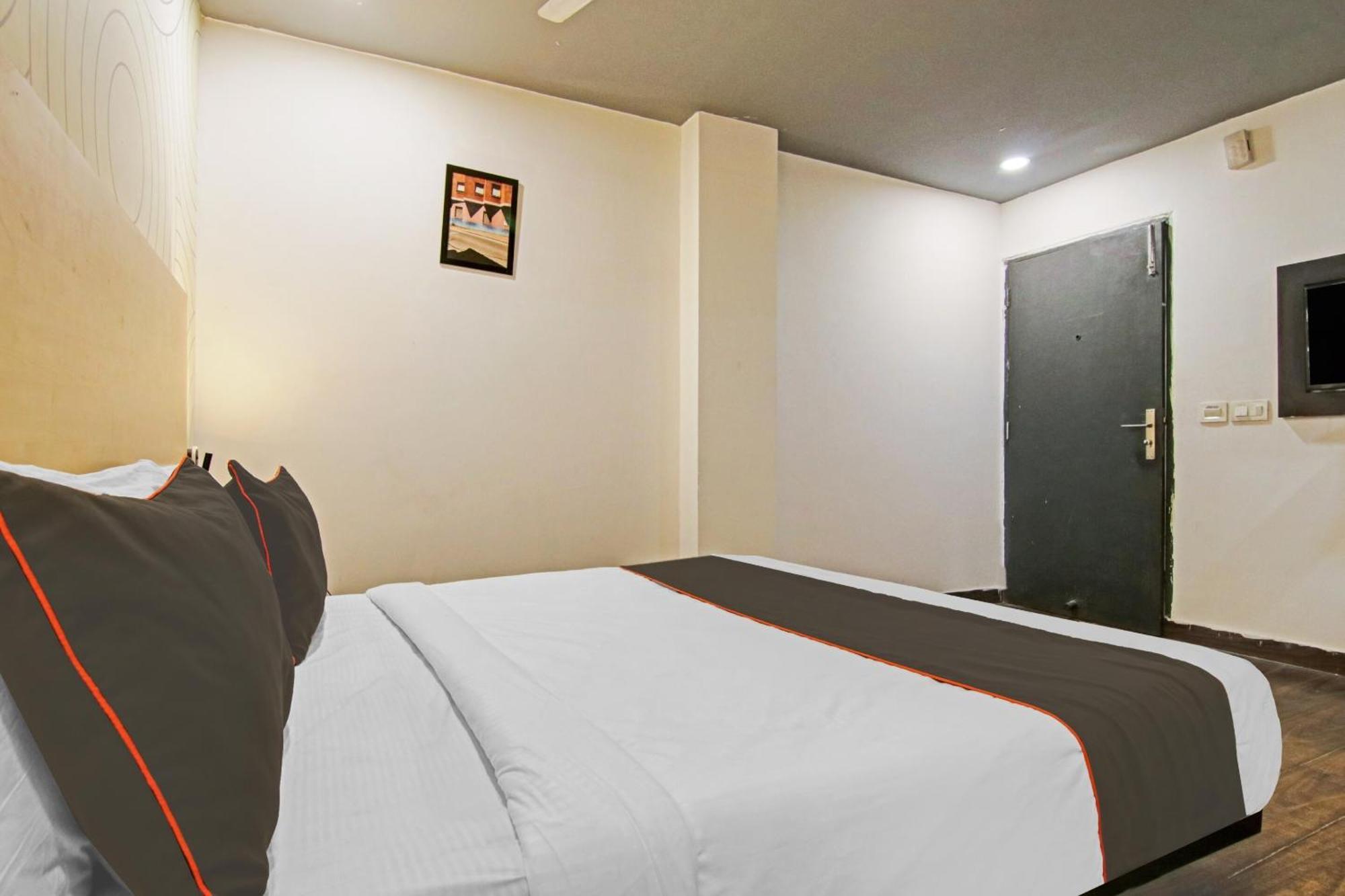 Collection O Slf Mall Sector 30 Otel Faridabad Dış mekan fotoğraf